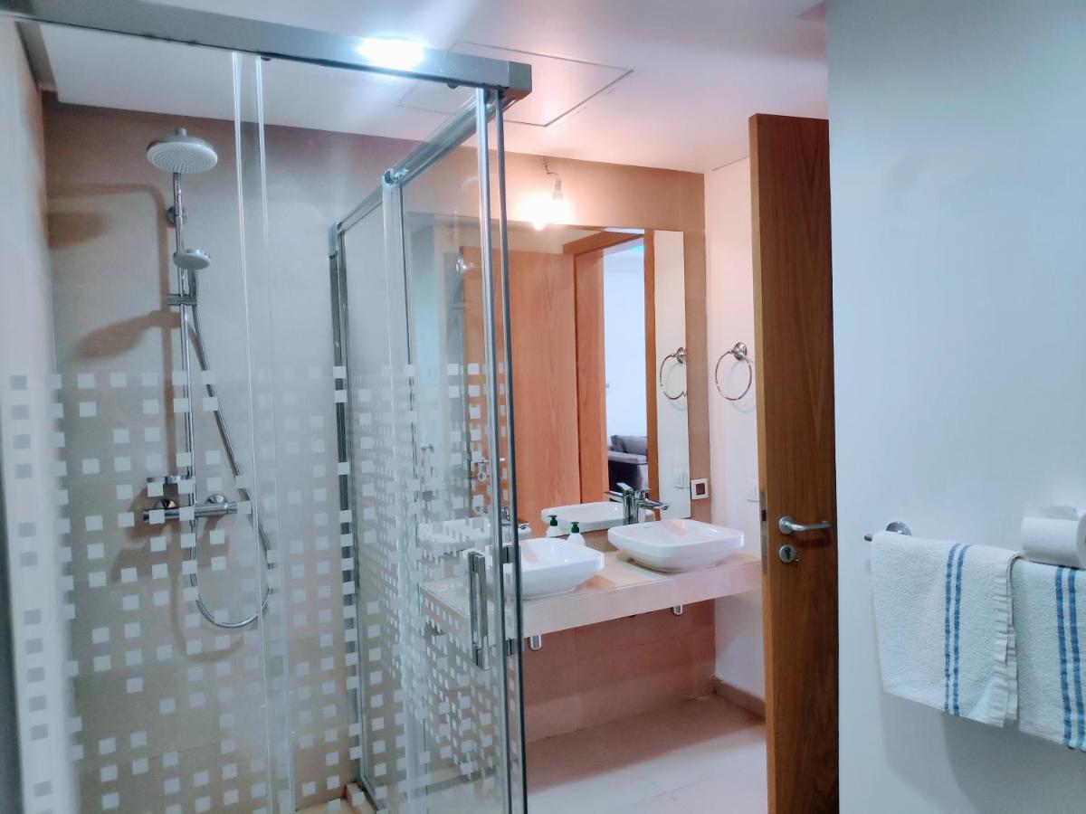 La Marina Luxury Apartment Fully Furnished Free Wifi, High Standard Residence, Amazing Prime Location Close To Restaurants, Transport, Beach And Bouregreg River Сейл Экстерьер фото