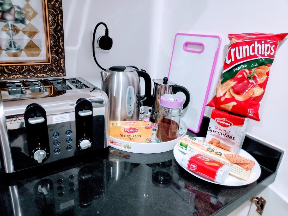La Marina Luxury Apartment Fully Furnished Free Wifi, High Standard Residence, Amazing Prime Location Close To Restaurants, Transport, Beach And Bouregreg River Сейл Экстерьер фото